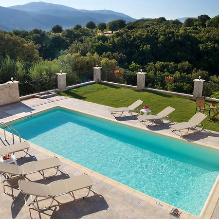 סאמי Superb Villa With Private Pool Peaceful Location מראה חיצוני תמונה