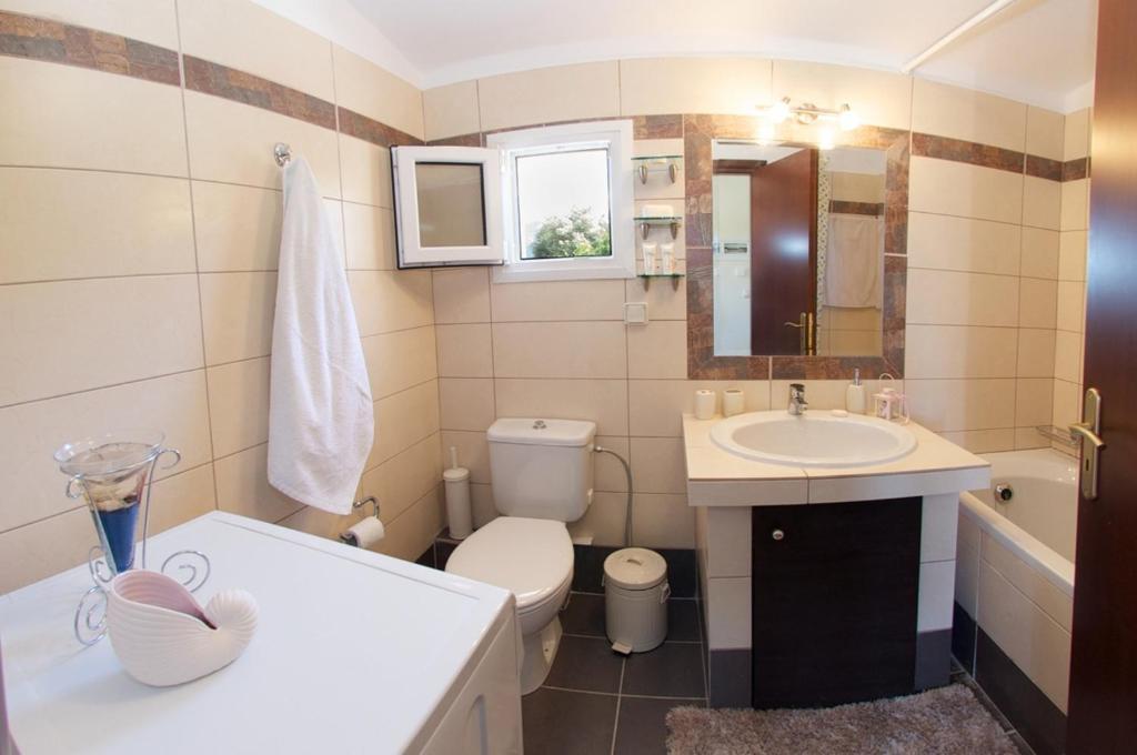 סאמי Superb Villa With Private Pool Peaceful Location חדר תמונה