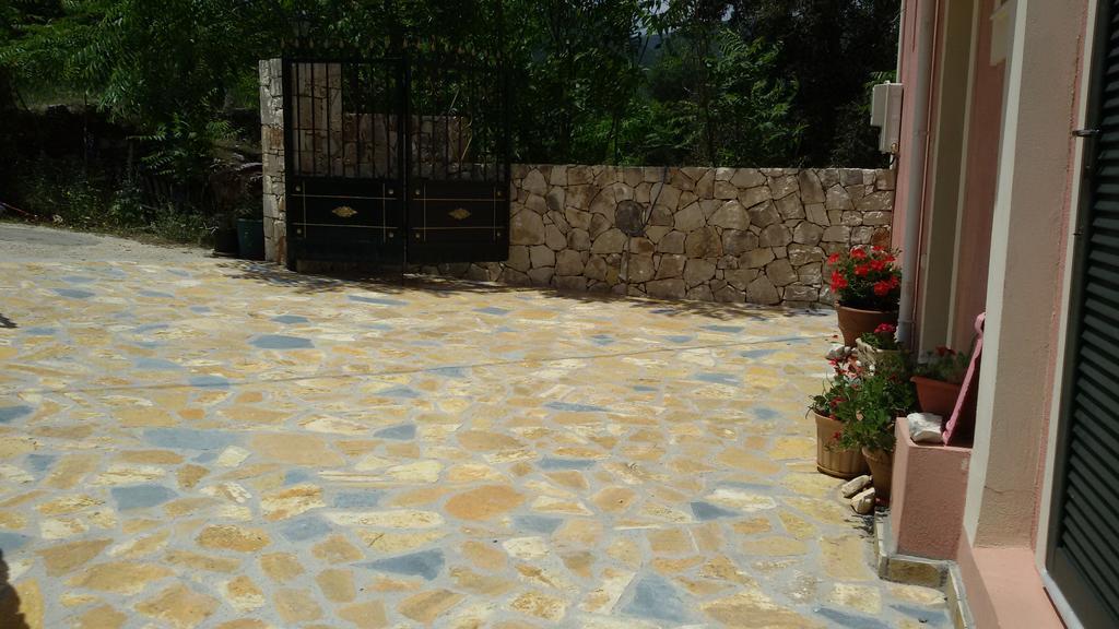 סאמי Superb Villa With Private Pool Peaceful Location מראה חיצוני תמונה