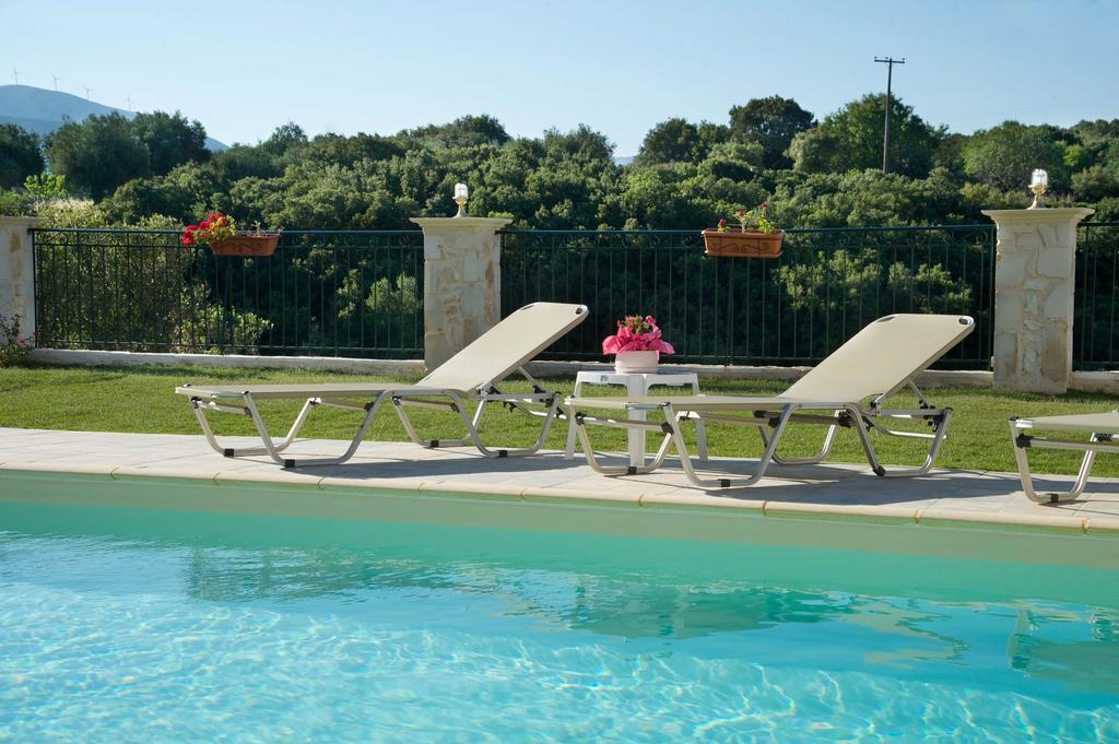 סאמי Superb Villa With Private Pool Peaceful Location מראה חיצוני תמונה